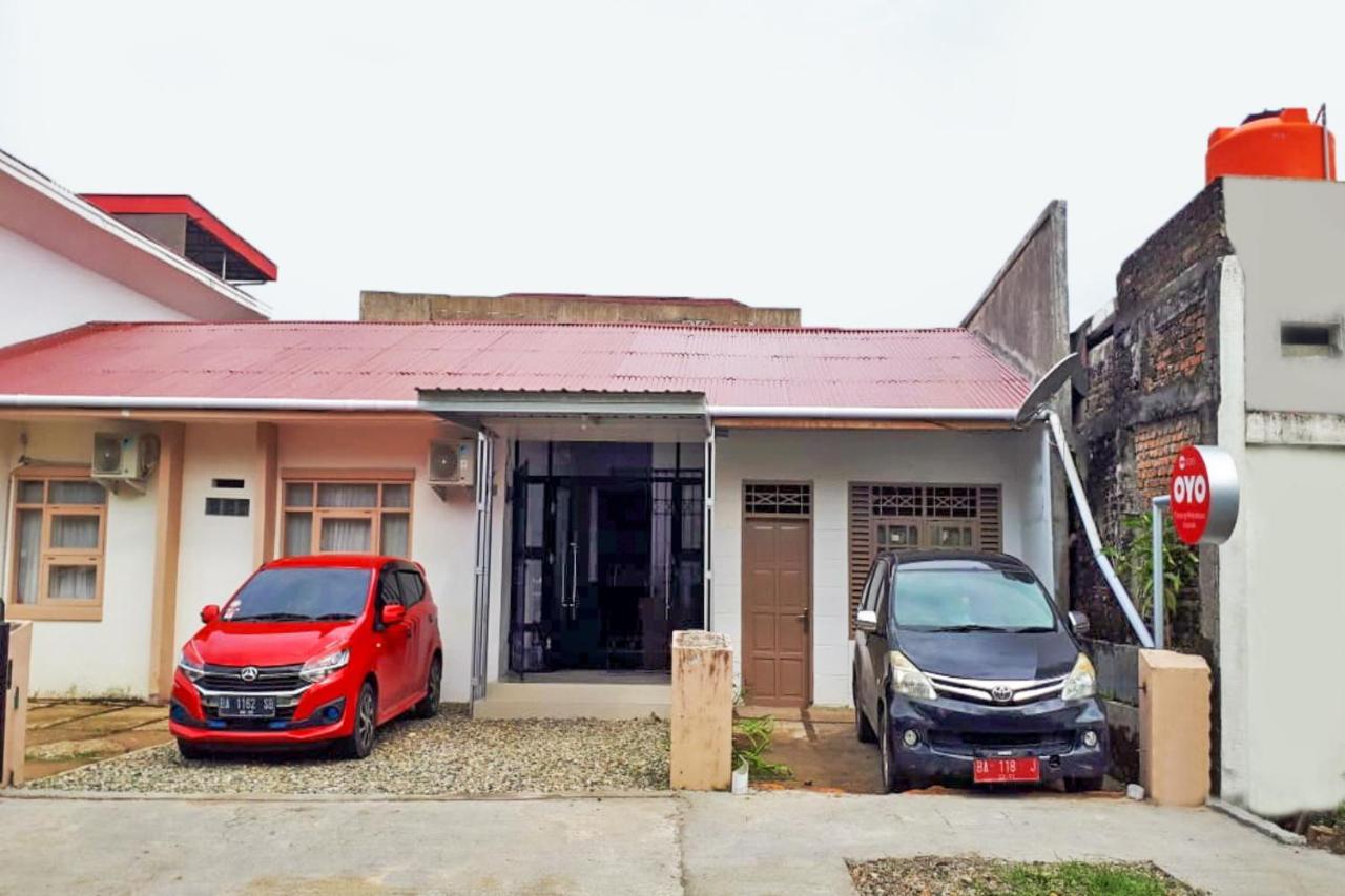 OYO 3315 Tanjung Residence Syariah Padang  Bagian luar foto